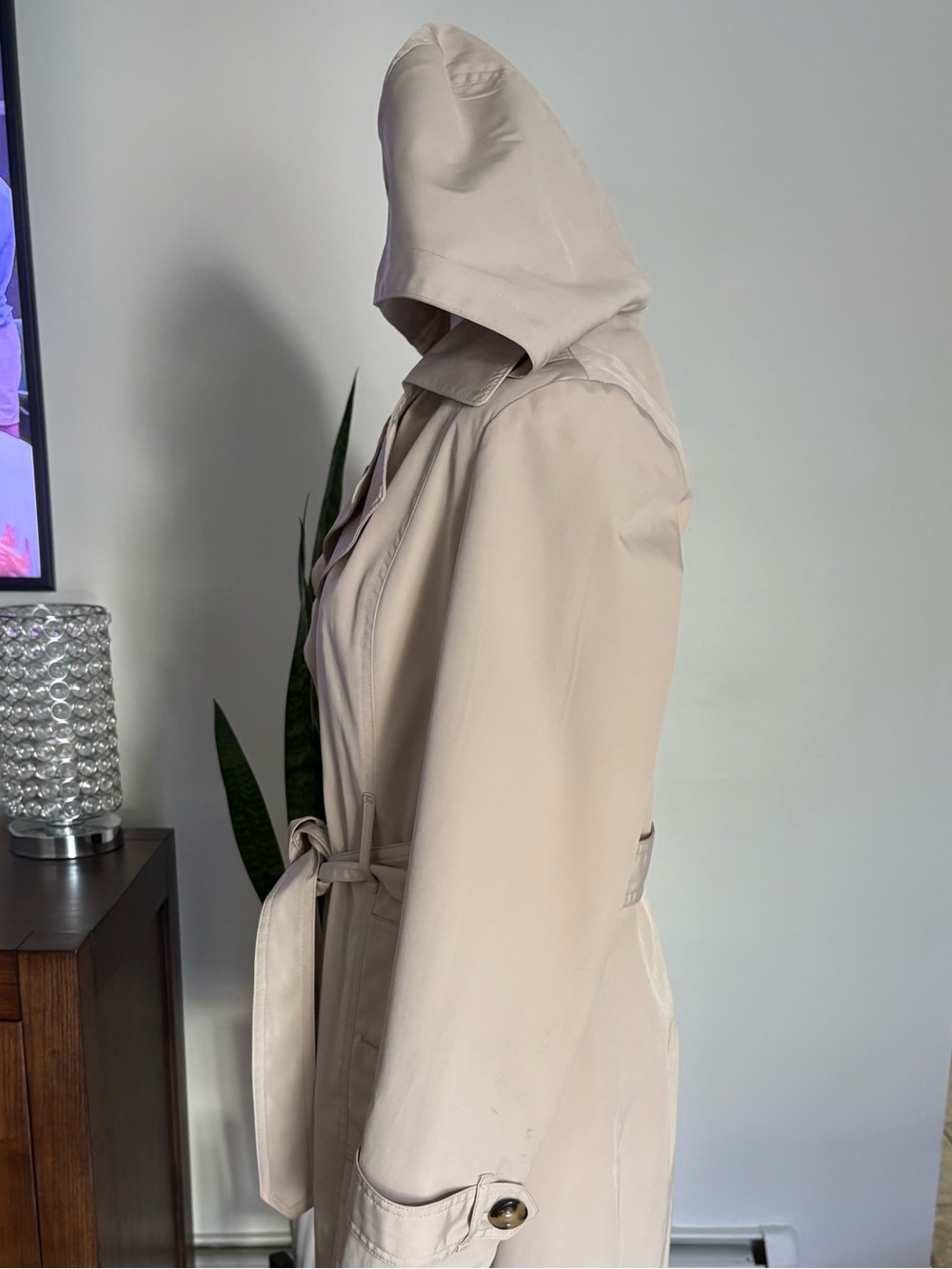 🎾London Fog Women's Light Beige Trench Coat with Belt - Picture 4 of 10